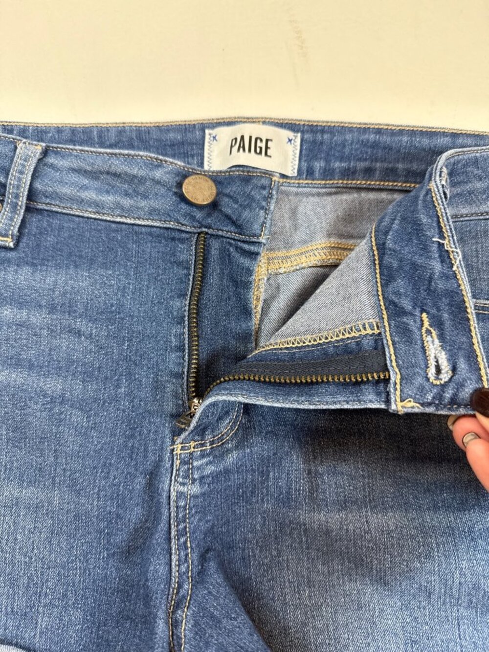 Paige Jimmy Jimmy Rolled Denim Shorts Womens Size 29 Mid Rise Blue Stretch - Picture 5 of 8